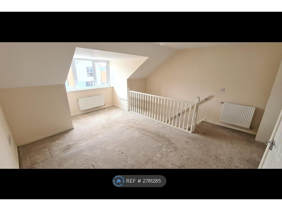 Property photo 2 of 16 Master Bedroom
