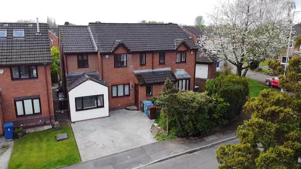 Property photo 1 of 32 Outside - Birdseye View