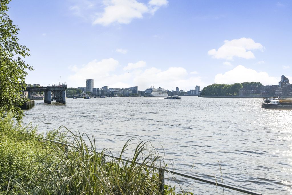 Property photo 2 of 13 1150598 (9)