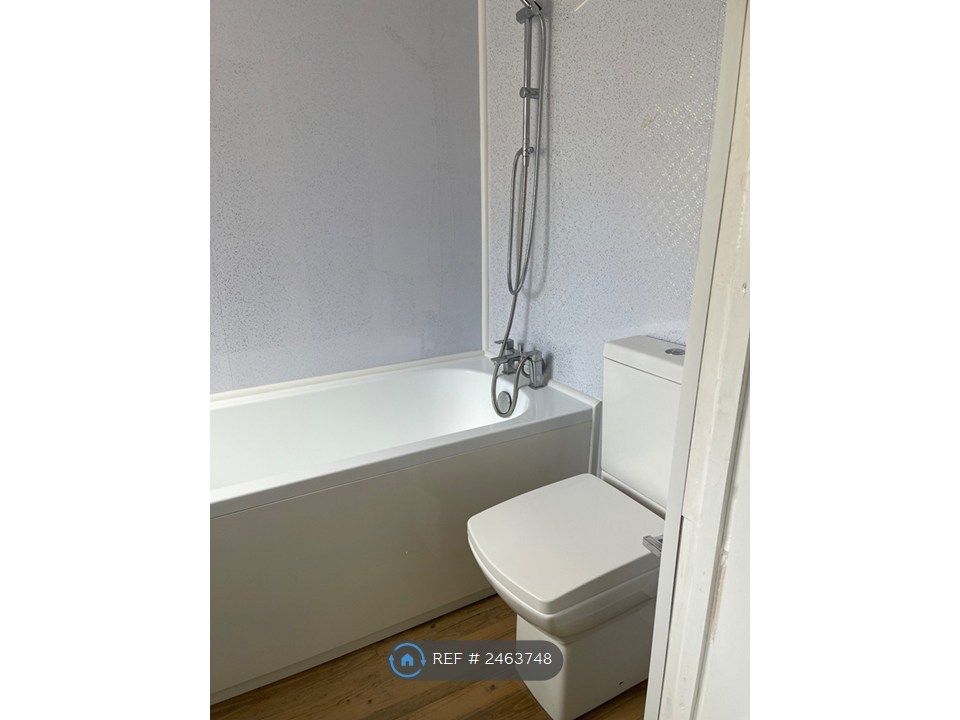 Property photo 3 of 24