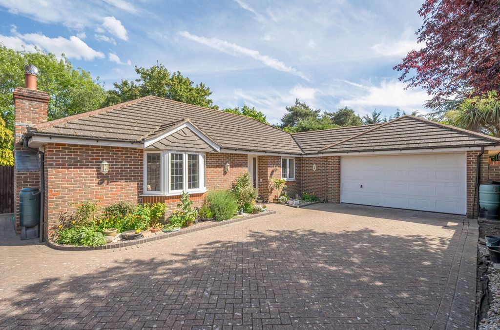 Property photo 1 of 14 1298600-4-682c95F...