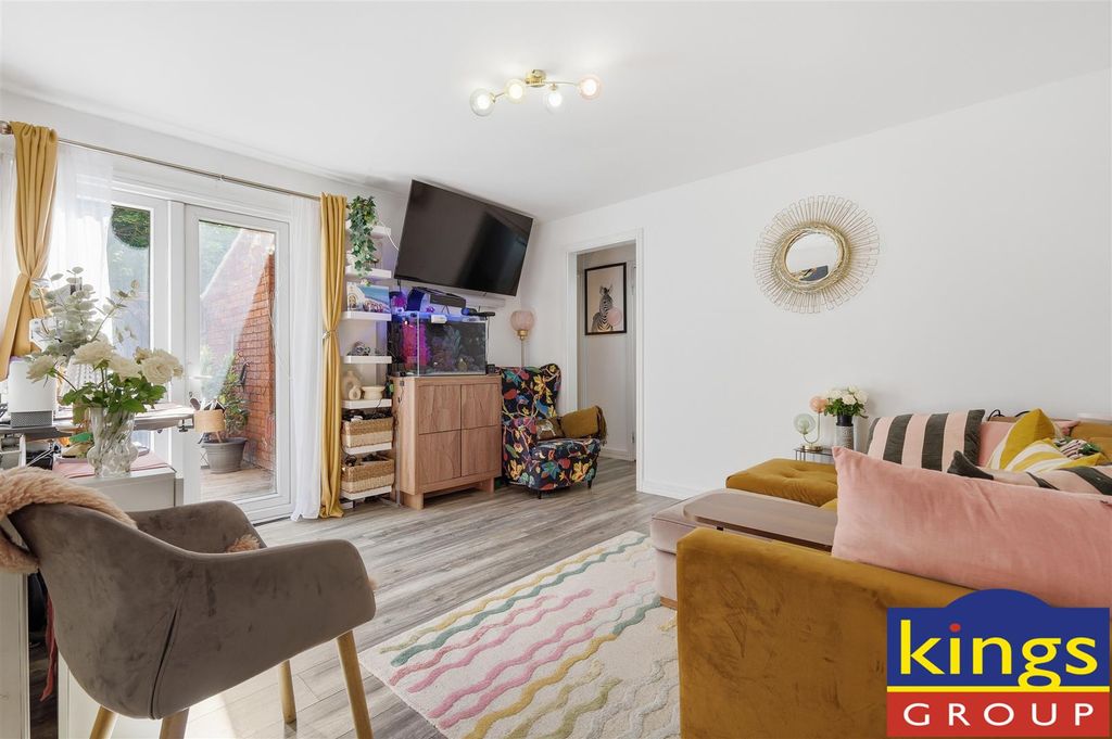 Property photo 2 of 15