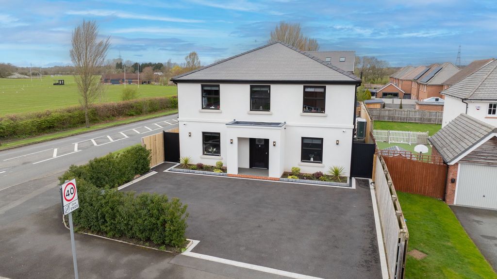 Property photo 1 of 51