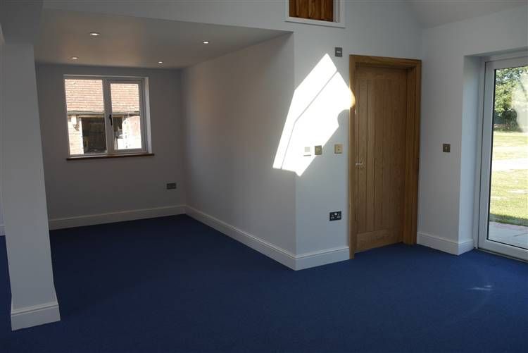 Property photo 3 of 4