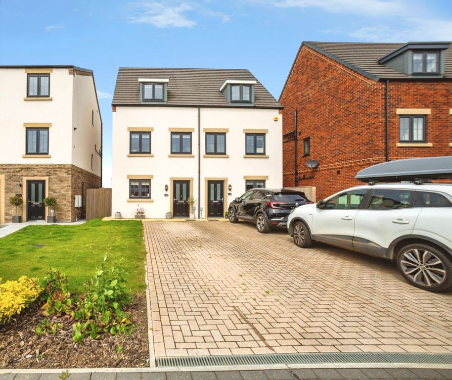 Property photo 1 of 23 Pbox-Img.Jpg