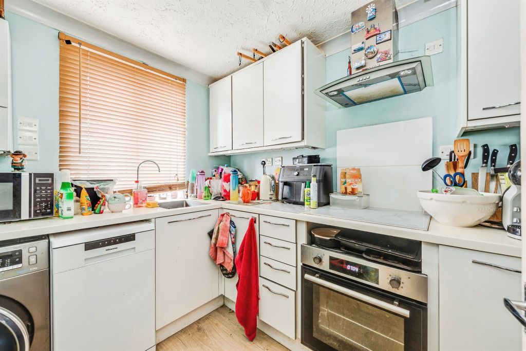 Property photo 2 of 10