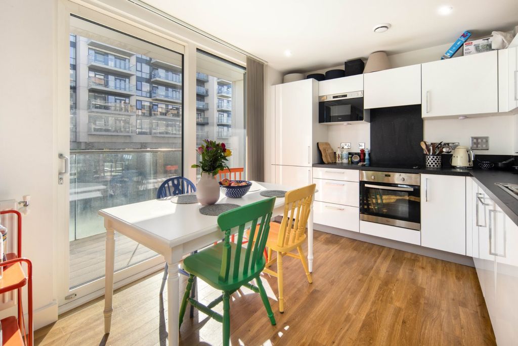 Property photo 3 of 21 Reception Kitchen