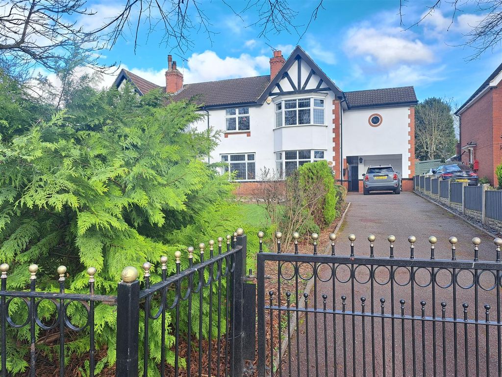 Property photo 1 of 40