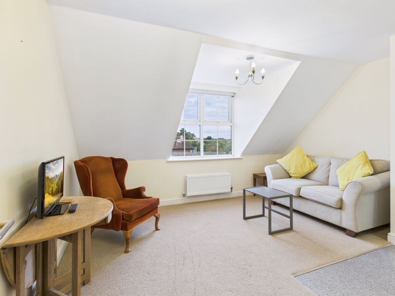 Property photo 3 of 9 Living Area