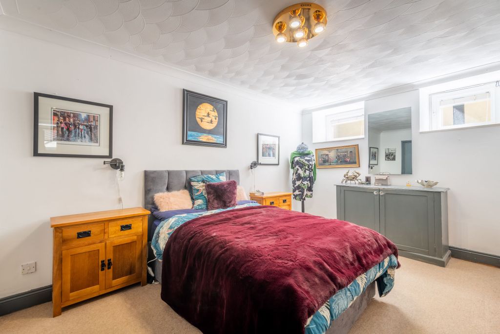Additional image 23 of 2 bed flat for saleImperial Court, Lynton EX35