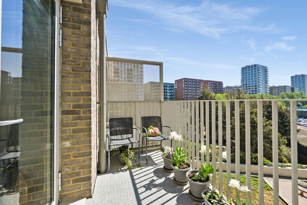 Property photo 3 of 10