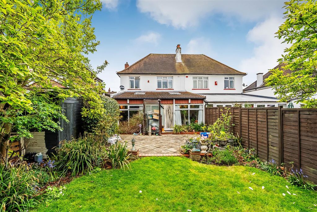 Property photo 2 of 13 43-Elmcroft-Drive-1.Jpg