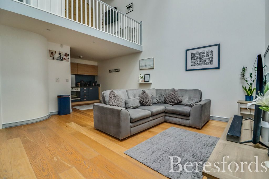 Property photo 2 of 13 Picture No. 01