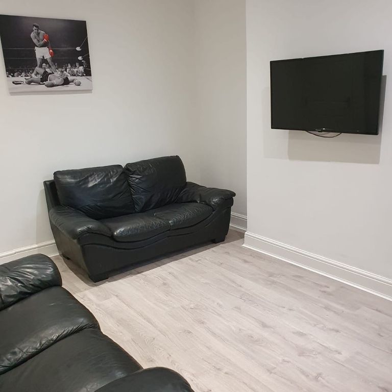 Property photo 3 of 6