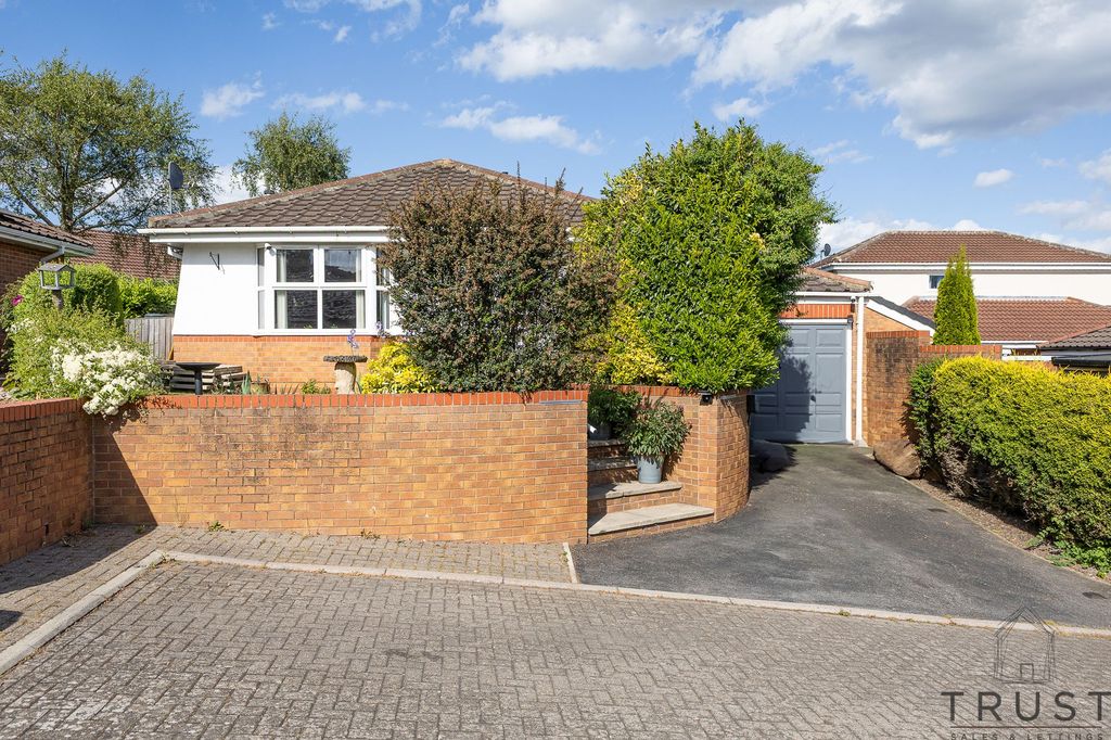 Property photo 3 of 30