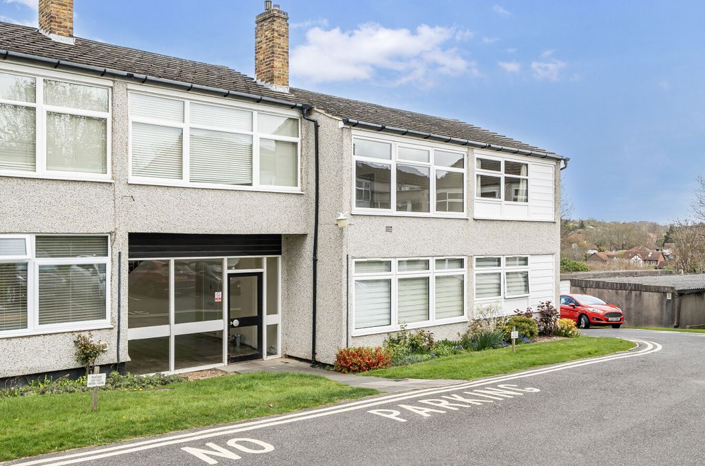 Property photo 1 of 20 1434883-18-69Ca7F...