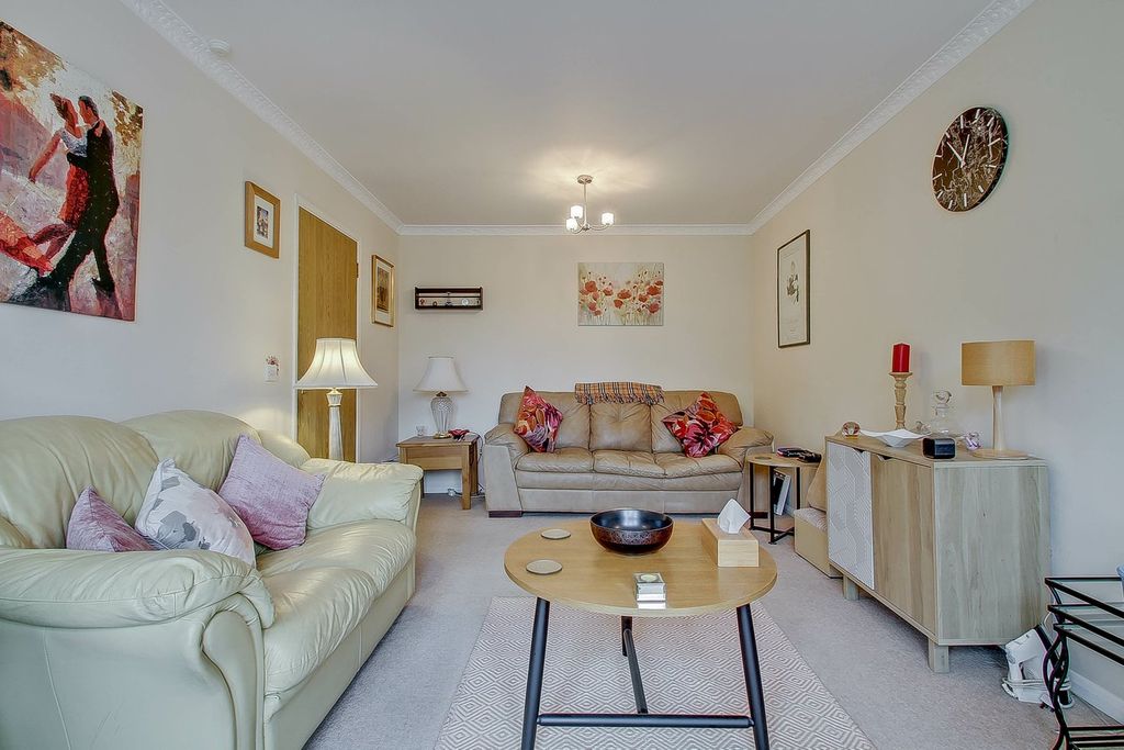 Property photo 3 of 17