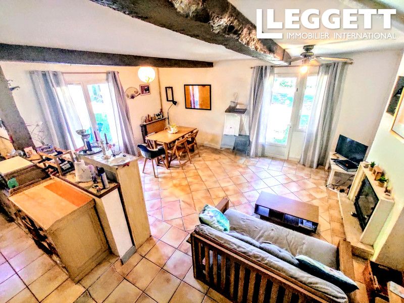 Property photo 3 of 10