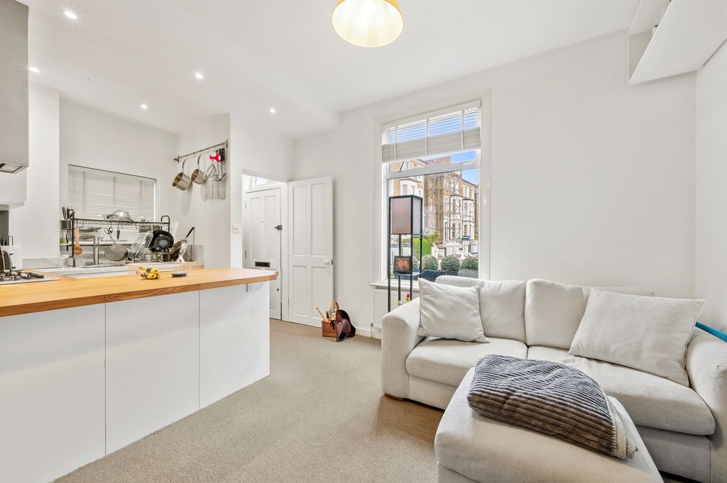 Property photo 1 of 8 Picture No. 19