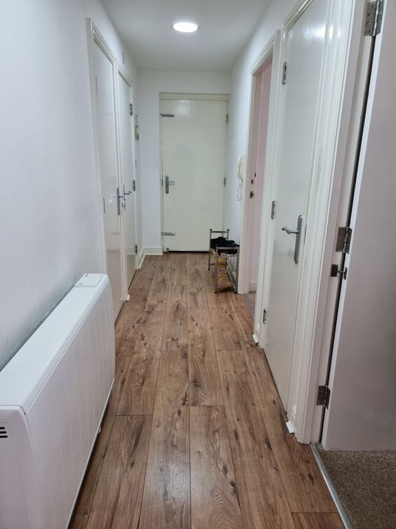 Property photo 2 of 10 Photograph 2