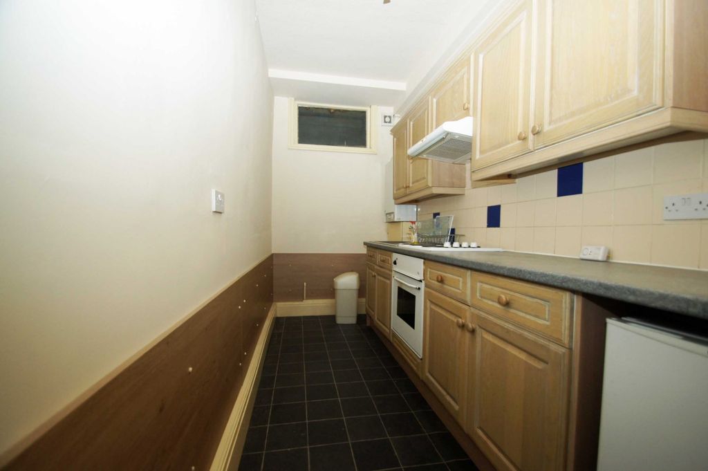 Property photo 3 of 10 Picture No. 08