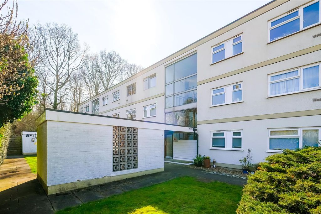 Property photo 1 of 18 1
