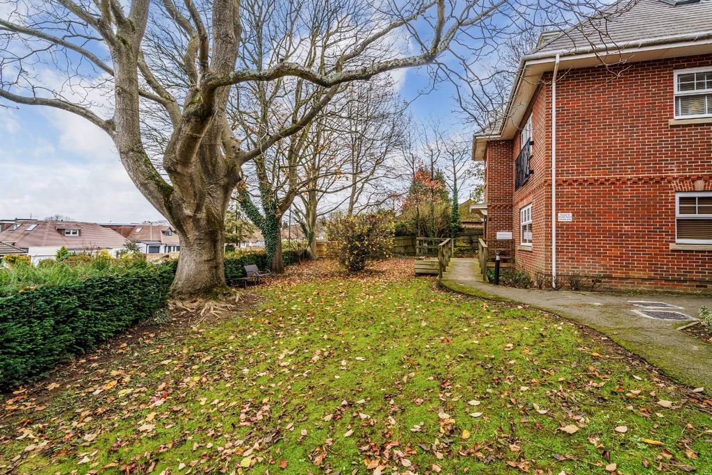 Property photo 2 of 14 Bishops House, Flat (4).Jpg