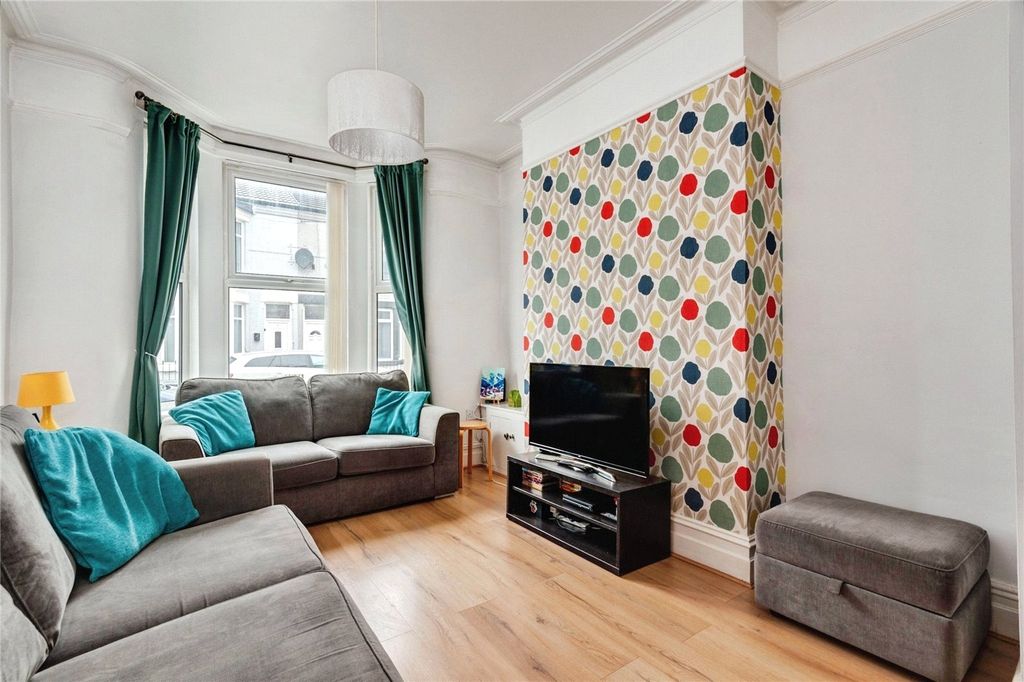 Property photo 2 of 21 Picture No. 05