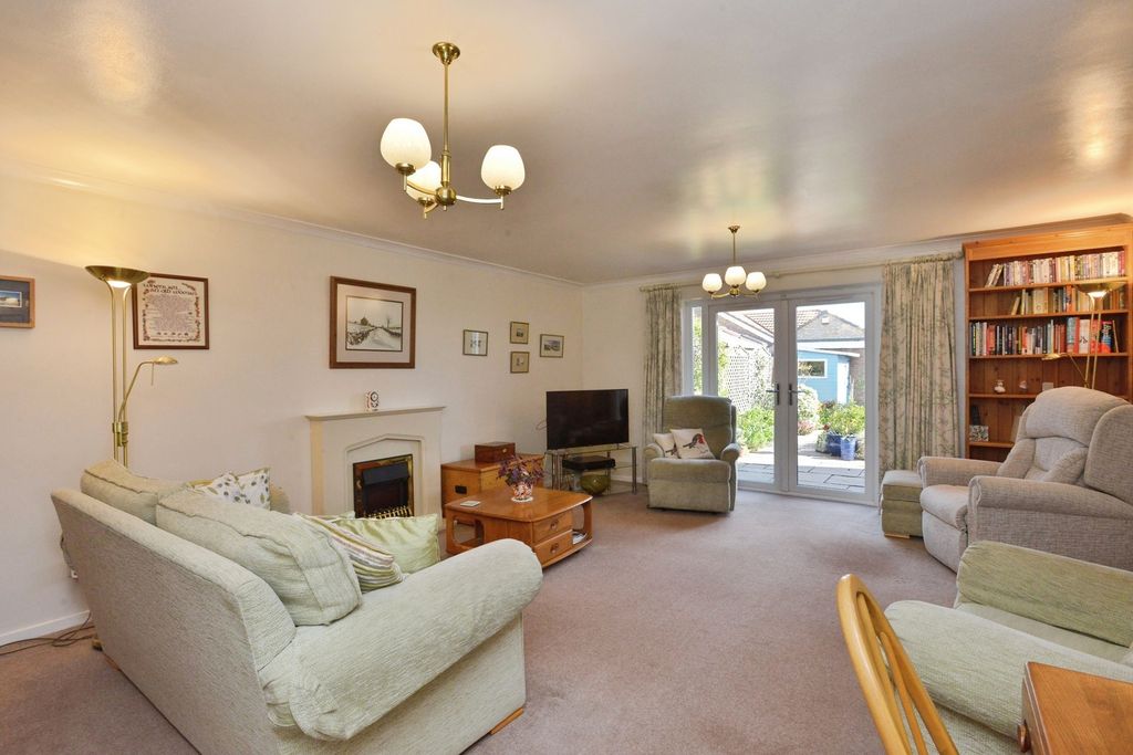 Property photo 2 of 19 Pbox-Img.Jpg