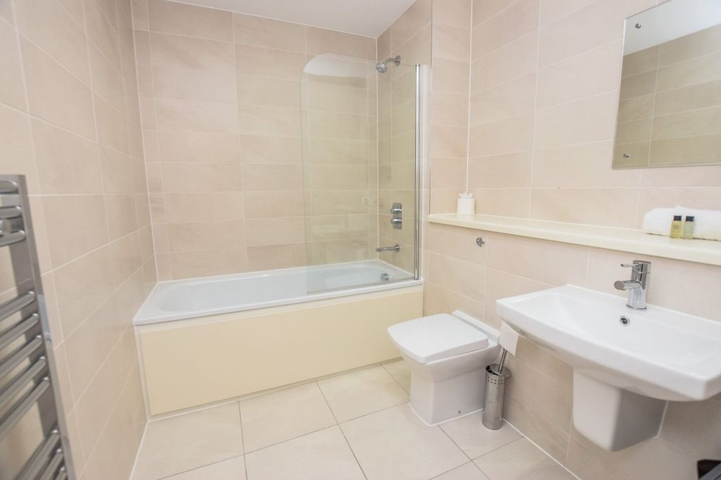 Property photo 2 of 7 Picture No. 05