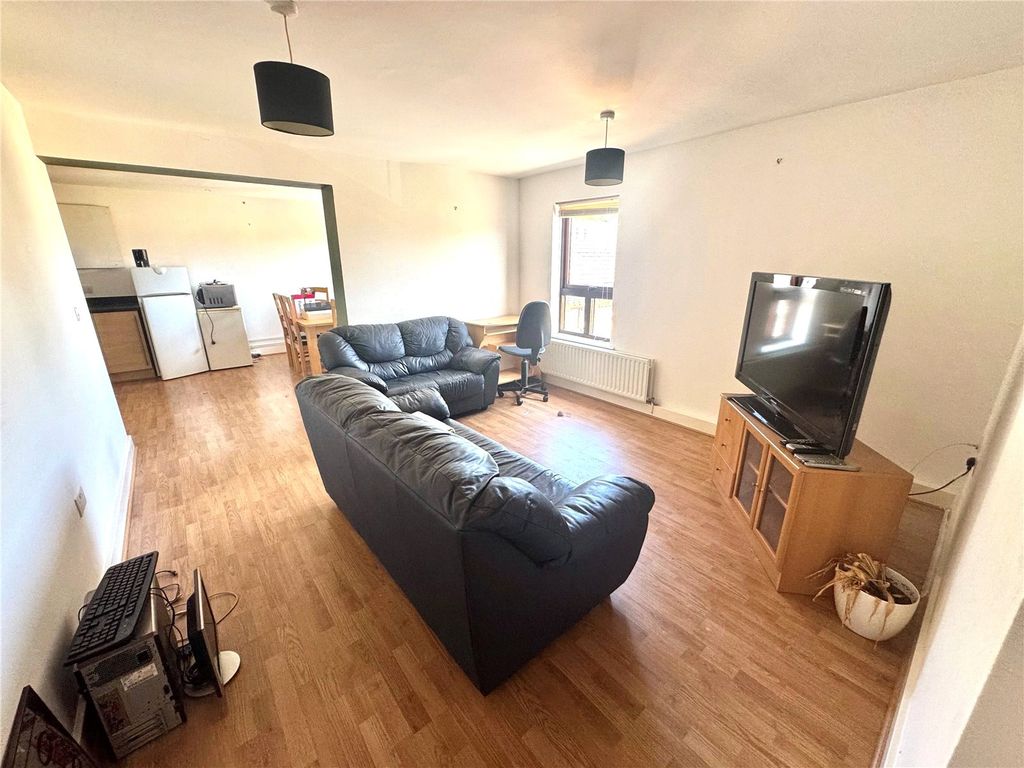 Property photo 2 of 5 Picture No. 05