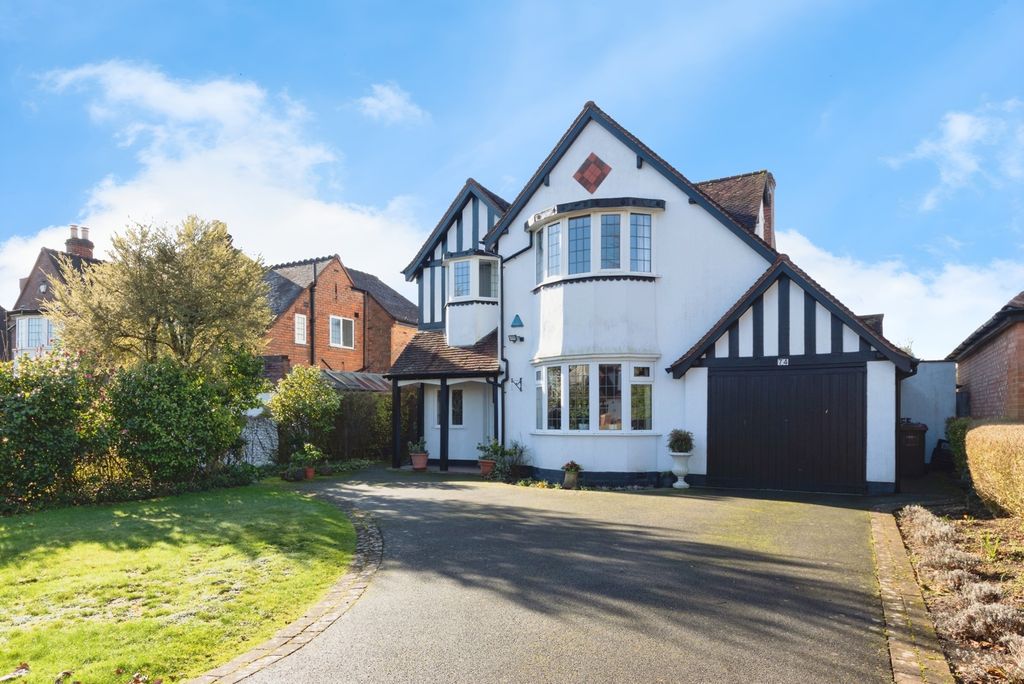 Property photo 2 of 20 Frontage