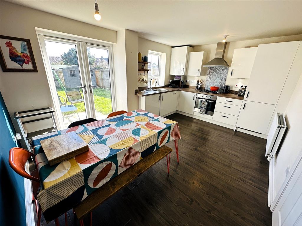 Property photo 3 of 15 Kitchen Diner.3.Jpg