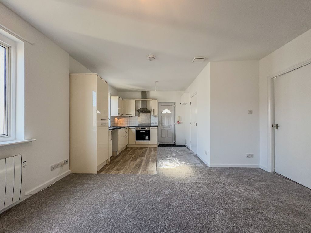 Property photo 2 of 11 Lounge/ Kitchen/ Diner