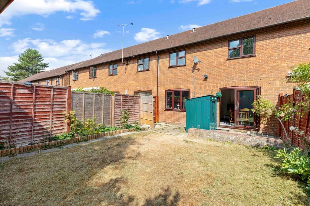 Property photo 3 of 11
