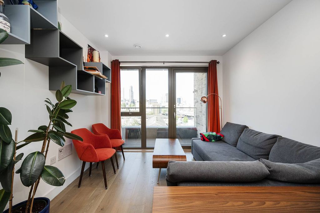 Property photo 1 of 16