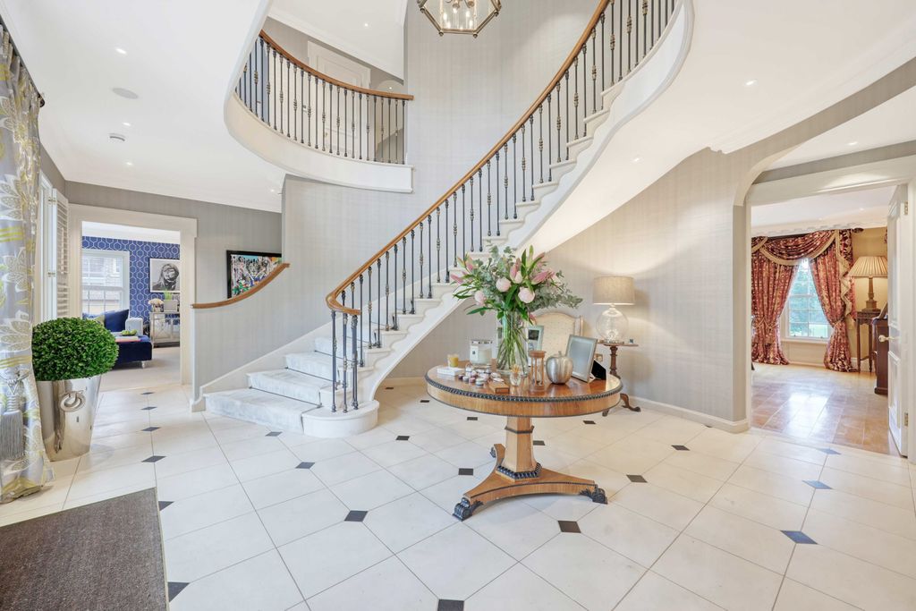 Property photo 2 of 24 Picture No. 34