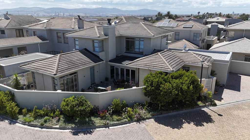 Property photo 1 of 47