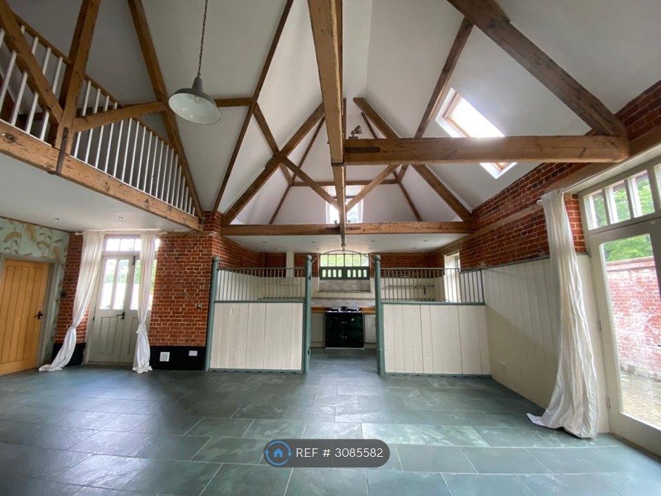 Property photo 1 of 12 Sitting Room