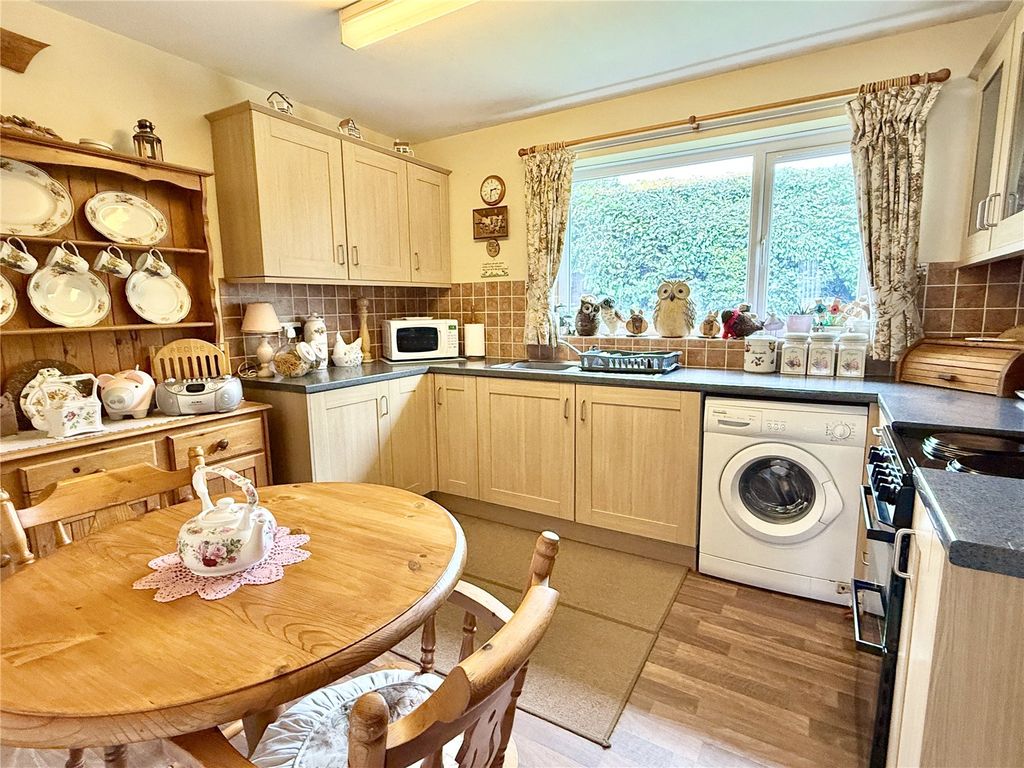 Property photo 3 of 16 Picture No. 02