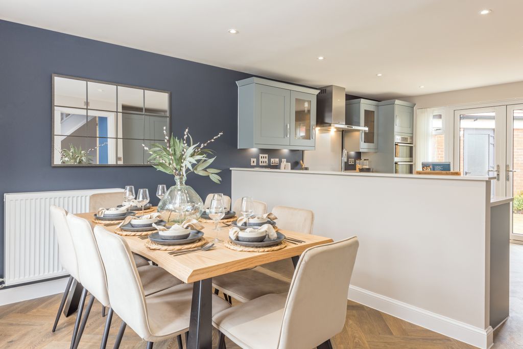 Property photo 2 of 10 Dining Area In The 4 Bedroom Wychwood