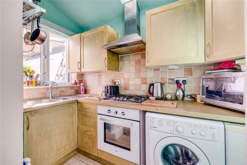 Property photo 2 of 8 Picture No. 08