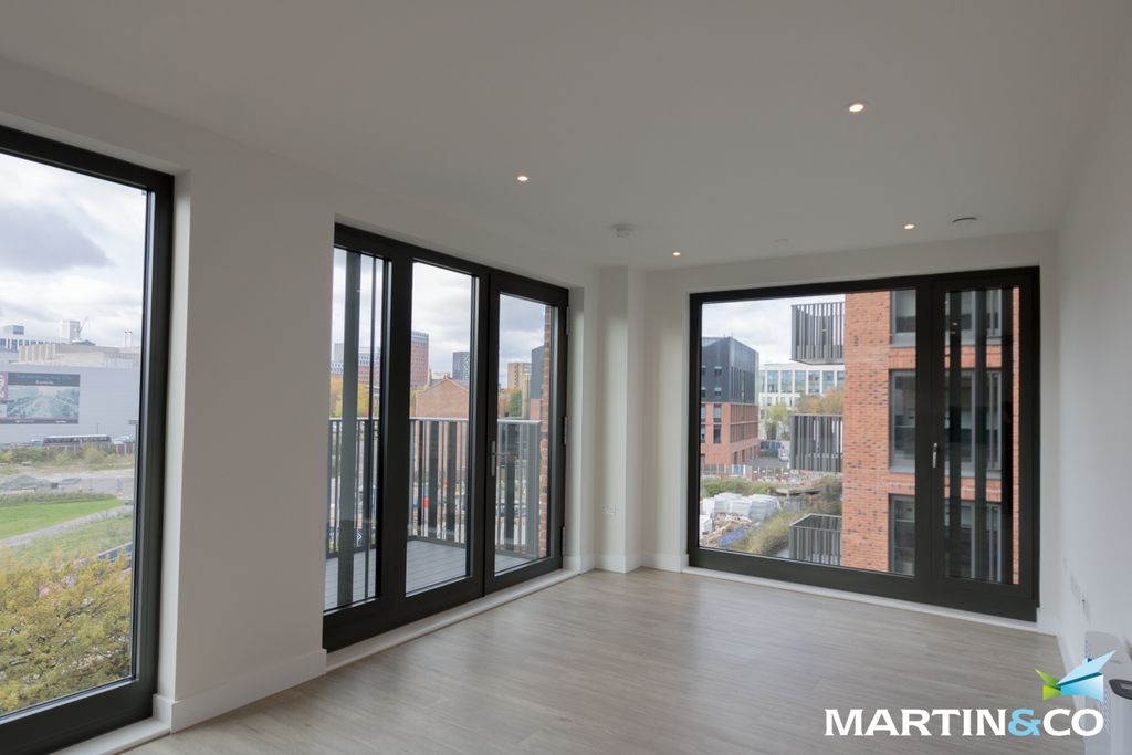 Property photo 2 of 17 1