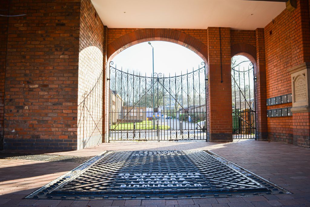 Property photo 3 of 16