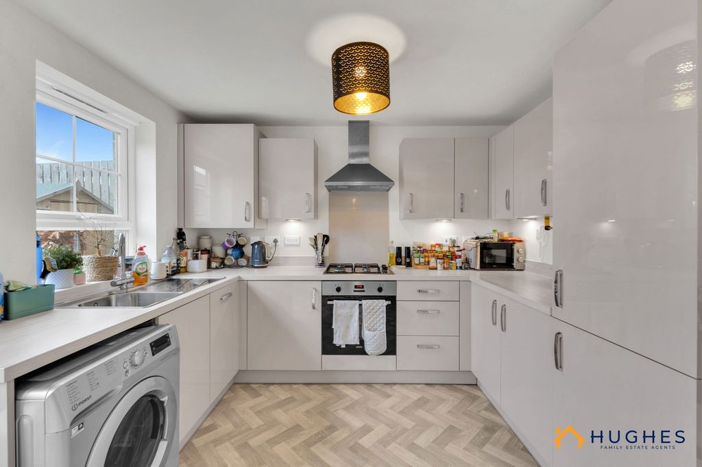 Property photo 3 of 23