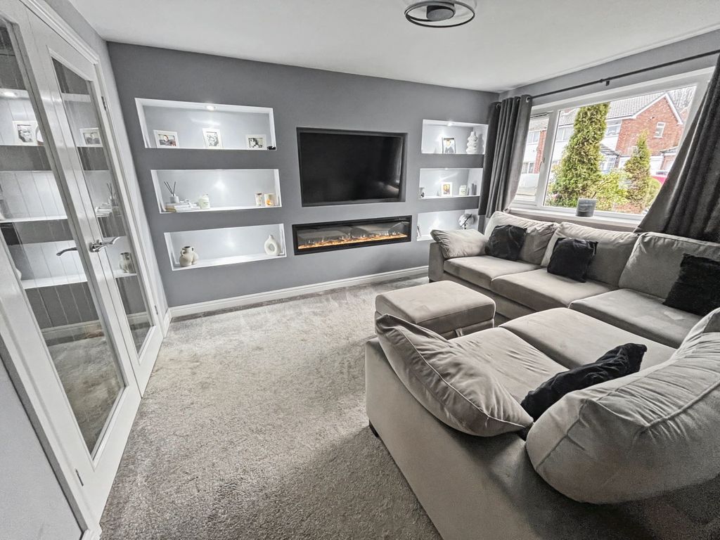 Property photo 1 of 27