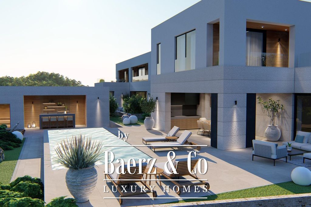 Property photo 1 of 32