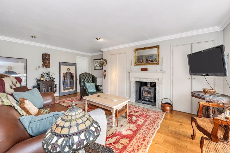 Property photo 2 of 22 Sitting Room