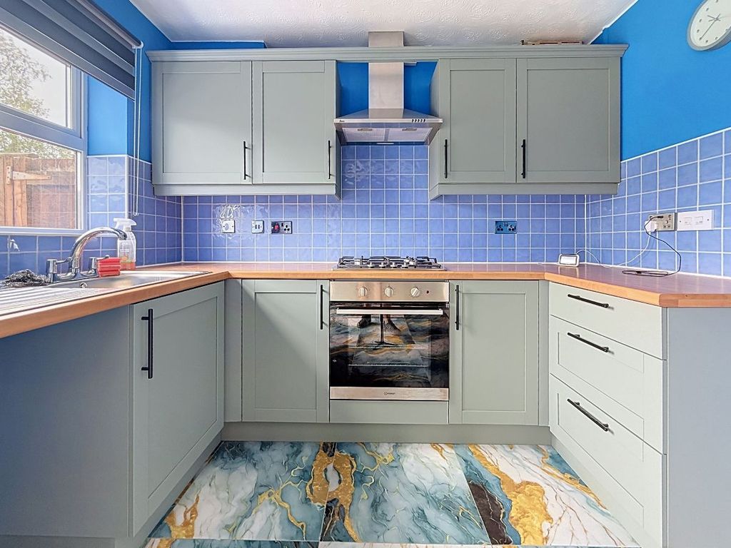 Property photo 1 of 21