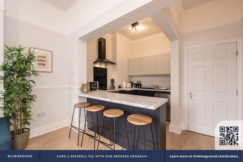 1 bed flat to rentRopewalks L1 photo 4